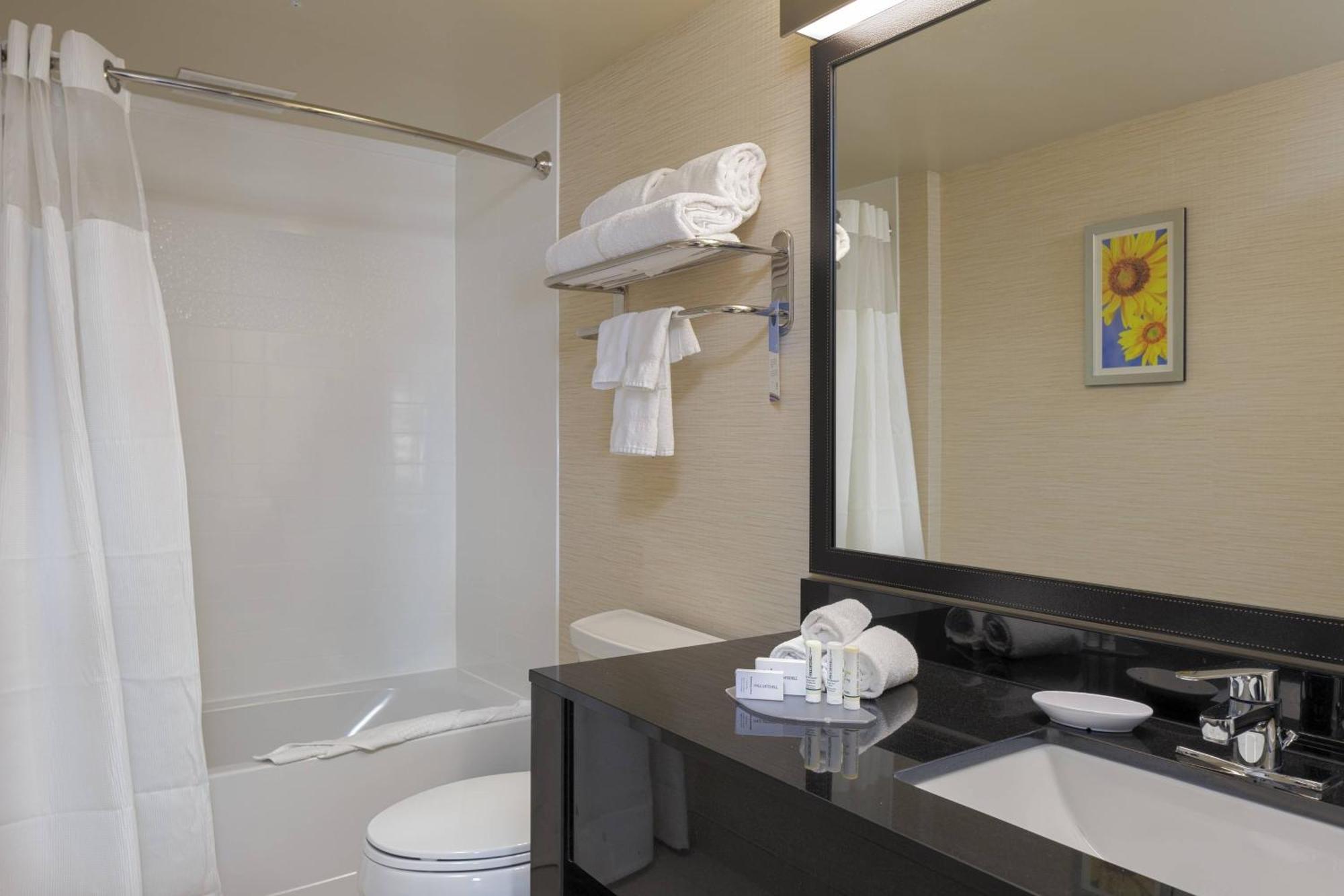 Fairfield Inn & Suites By Marriott Belleville Exteriör bild