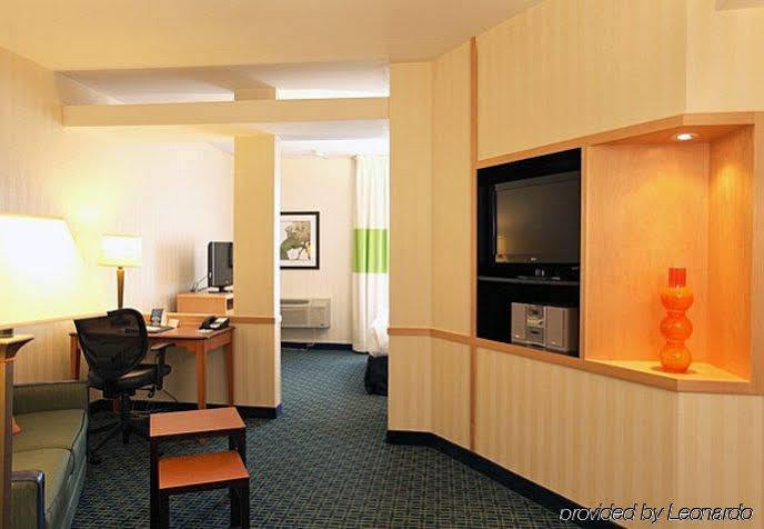 Fairfield Inn & Suites By Marriott Belleville Exteriör bild